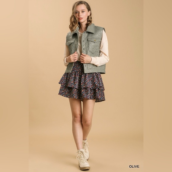 NWT UMGEE Floral Embroidered Semi Cropped Vest with No Lining - Picture 2 of 4